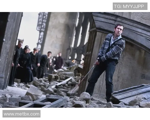 足球山神球星崛起记:从默默无闻到全球瞩目的传奇之路